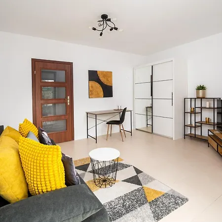 Browary Warszawskie Modern By Bookinghost Варшава