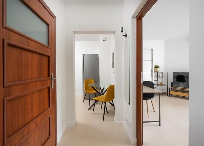 Browary Warszawskie Modern By Bookinghost Lejlighed