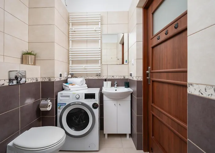 Lejlighed Browary Warszawskie Modern By Bookinghost *