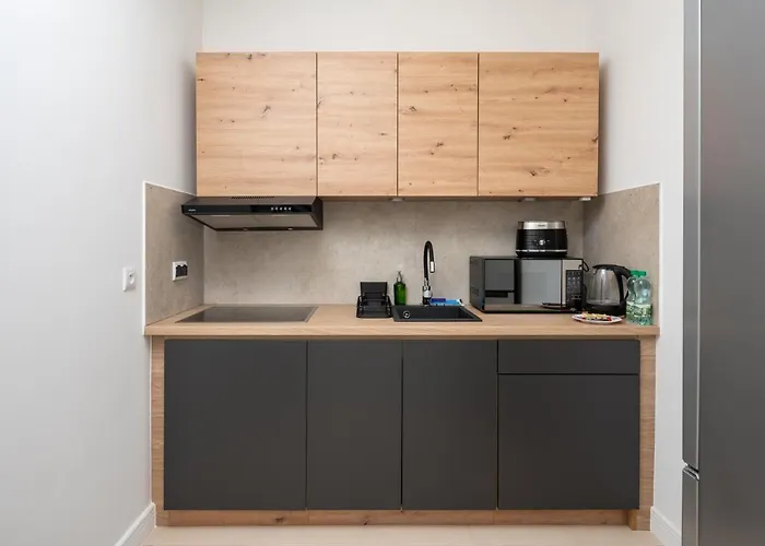 Browary Warszawskie Modern By Bookinghost *